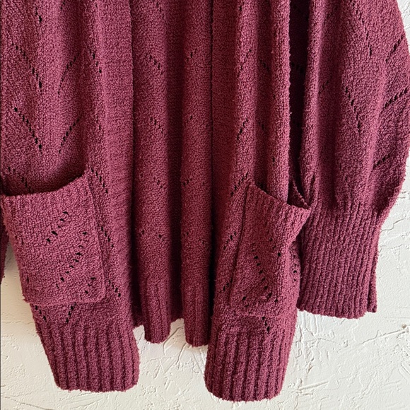 Burgundy Cardigan with pockets - Picture 6 of 6